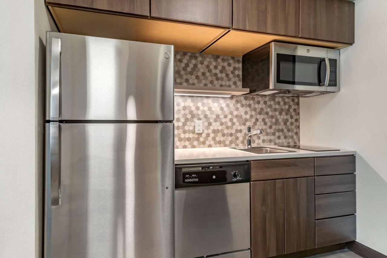 Mainstay Suites Waukee-West Des Moines Eksteriør billede