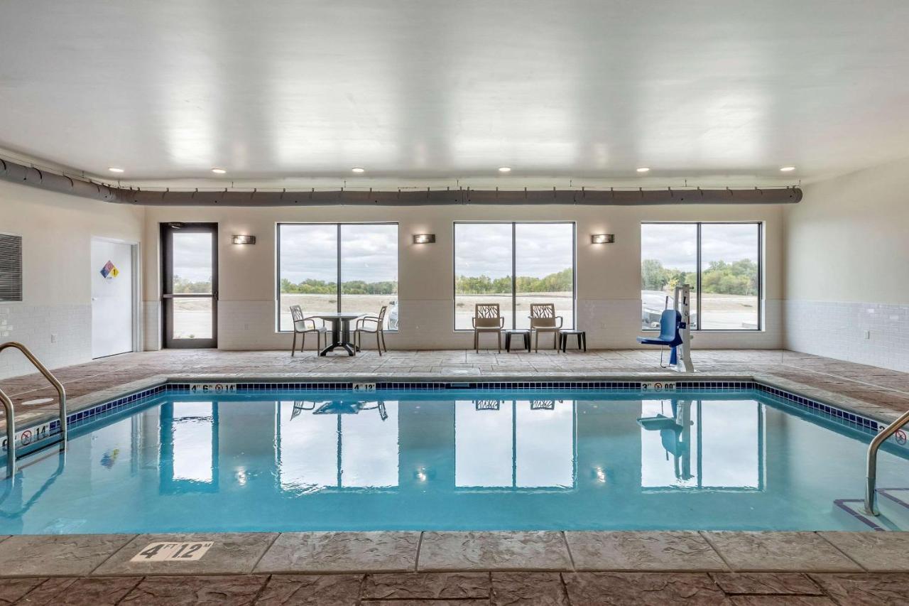 Mainstay Suites Waukee-West Des Moines Eksteriør billede