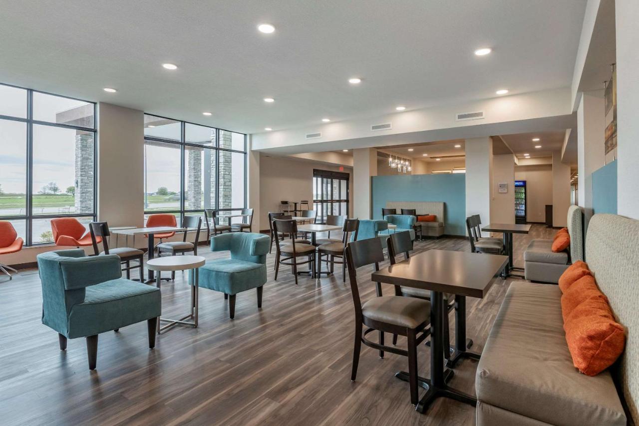 Mainstay Suites Waukee-West Des Moines Eksteriør billede