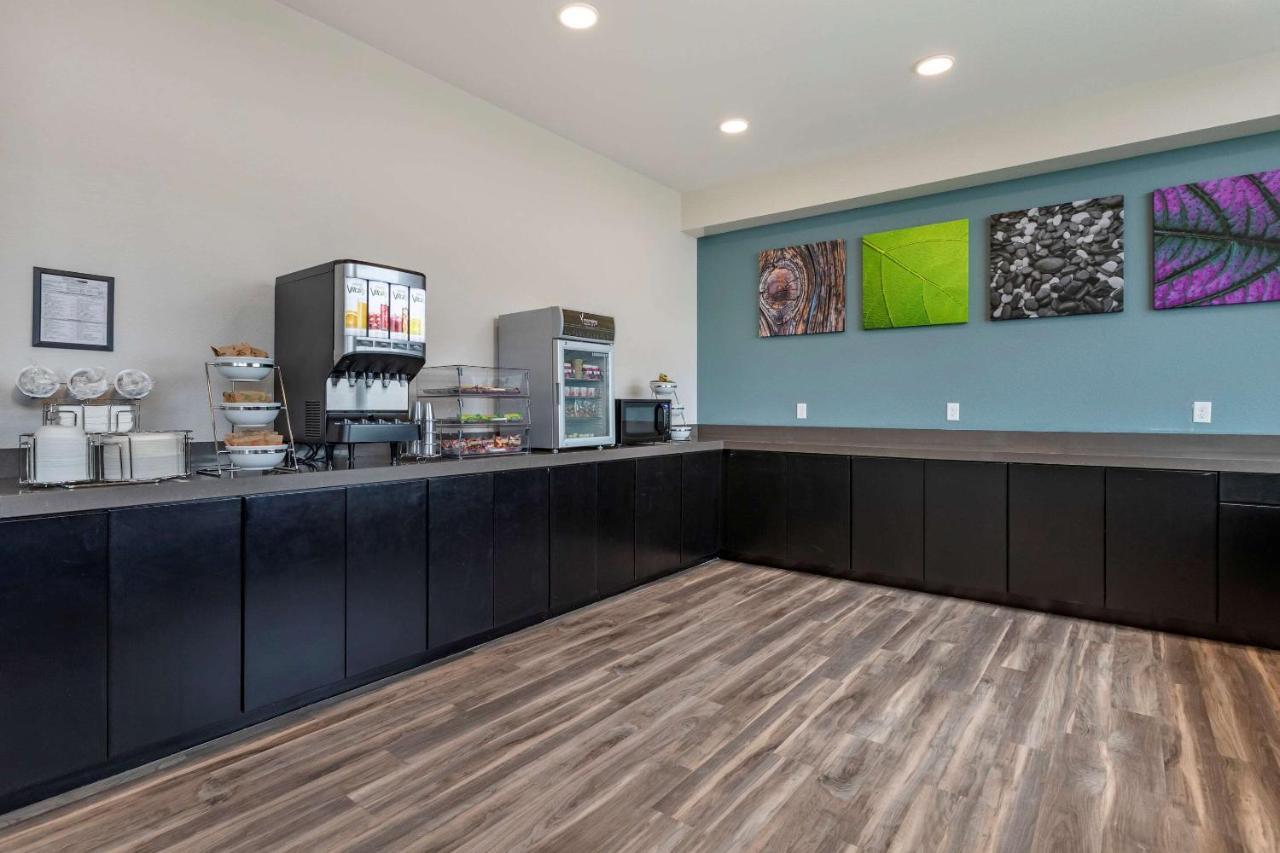 Mainstay Suites Waukee-West Des Moines Eksteriør billede