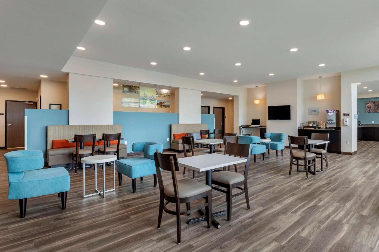 Mainstay Suites Waukee-West Des Moines Eksteriør billede